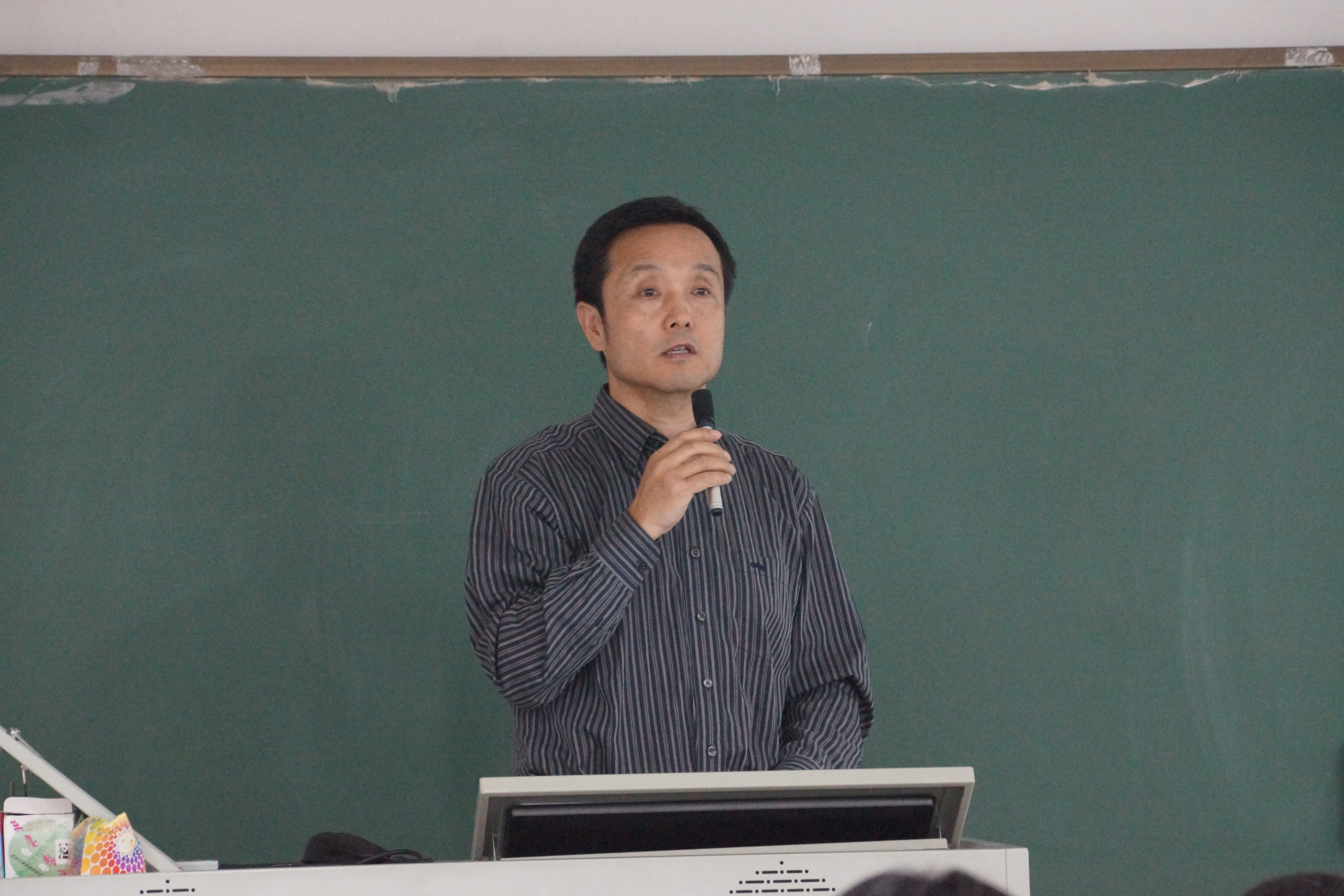 好色tv
师生热议-争创一流本科教育2025行动计划-5.jpg