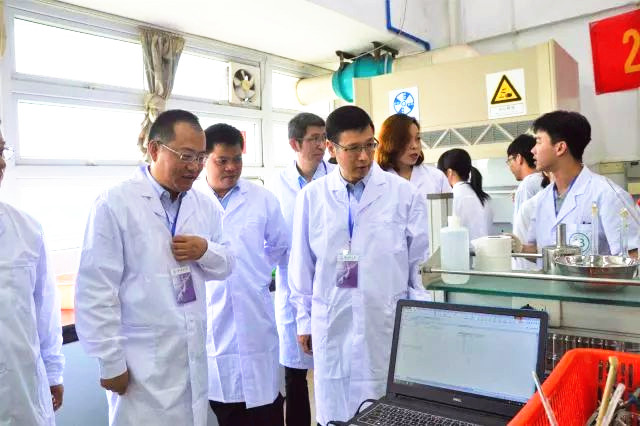 好色tv
学生荣获广东省生物化学实验技能大赛二等奖03.jpg