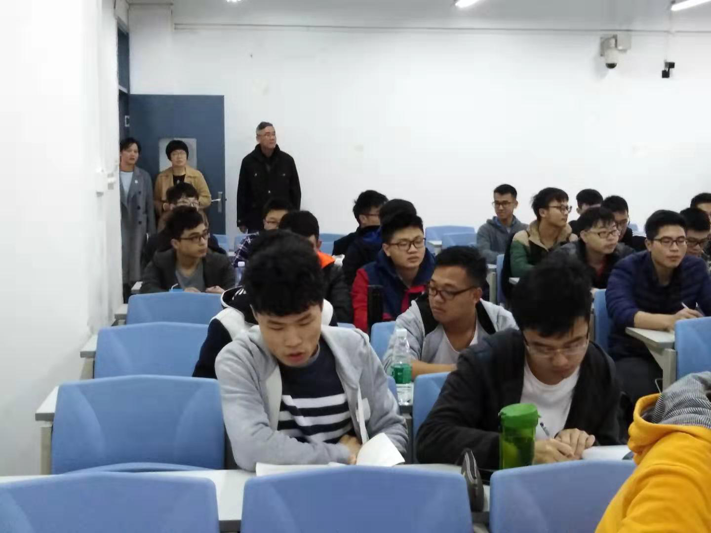 学院领导巡堂督导新学期开学第一课1.png