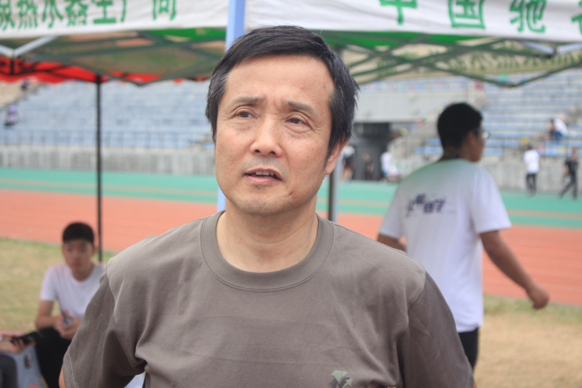 好色tv
在校运会中勇夺佳绩4.JPG