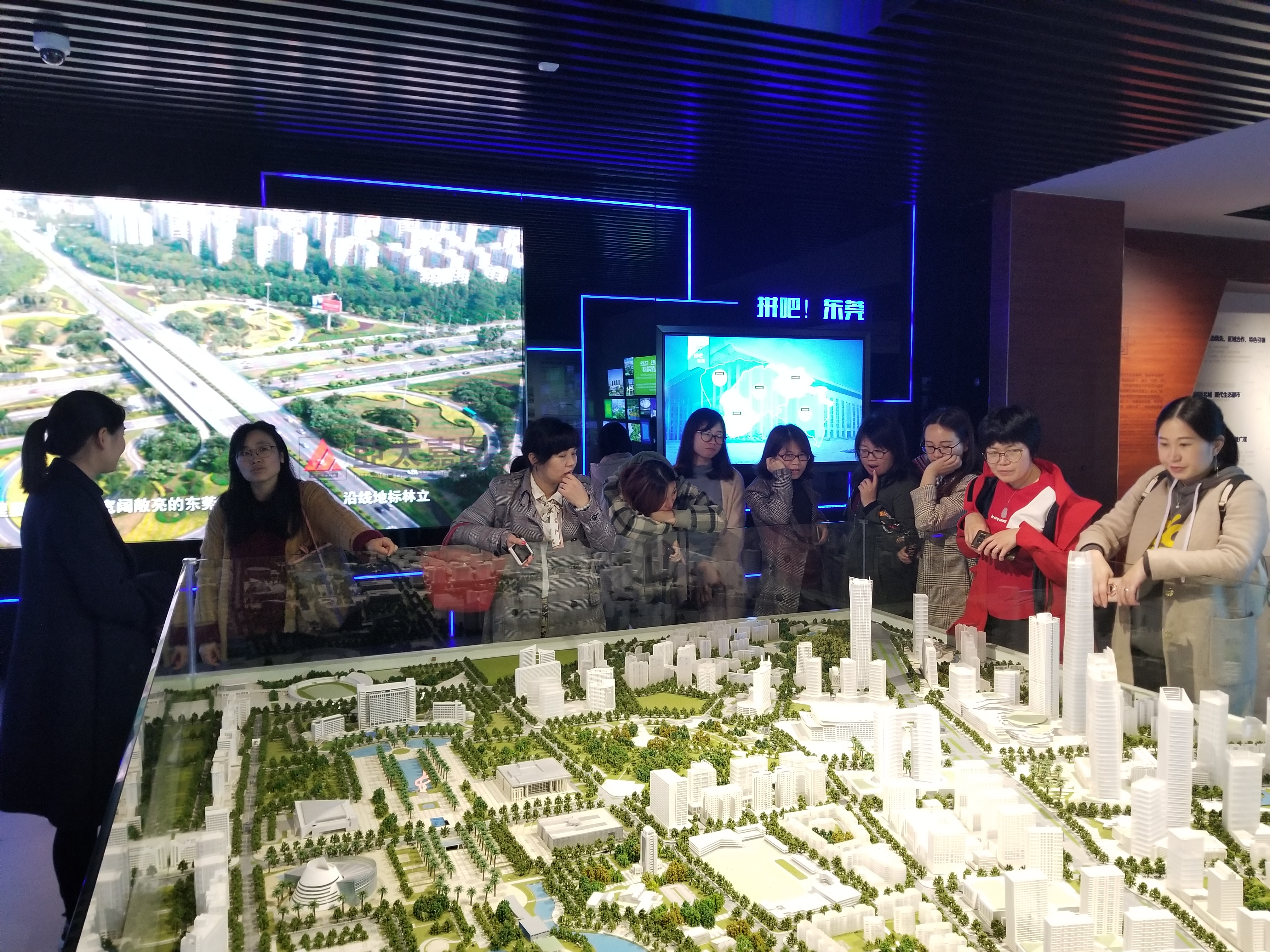 好色tv
女教工欢庆国际妇女节5.jpg