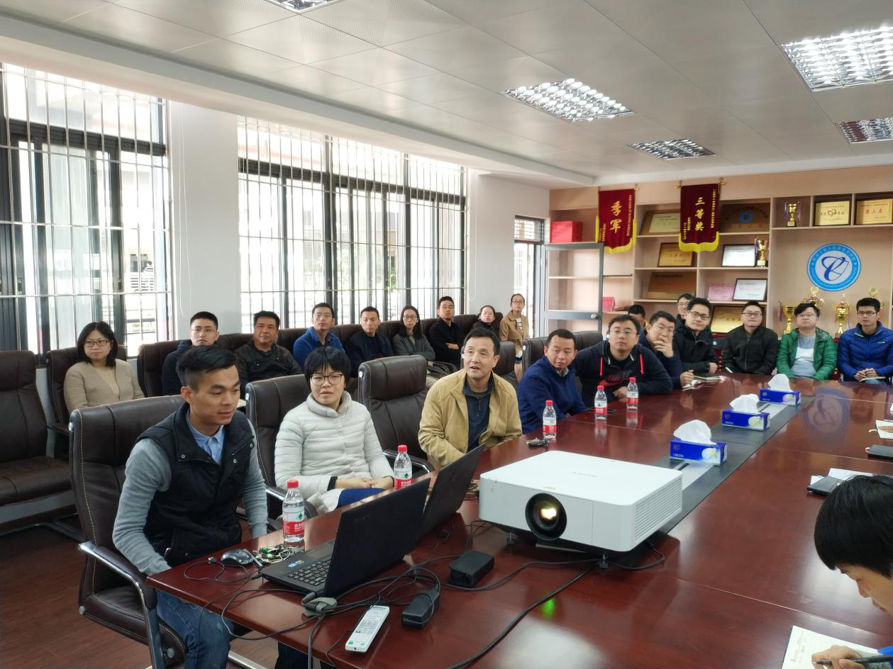 好色tv
党总支组织教工集中收看庆祝改革开放40周年大会直播1.png